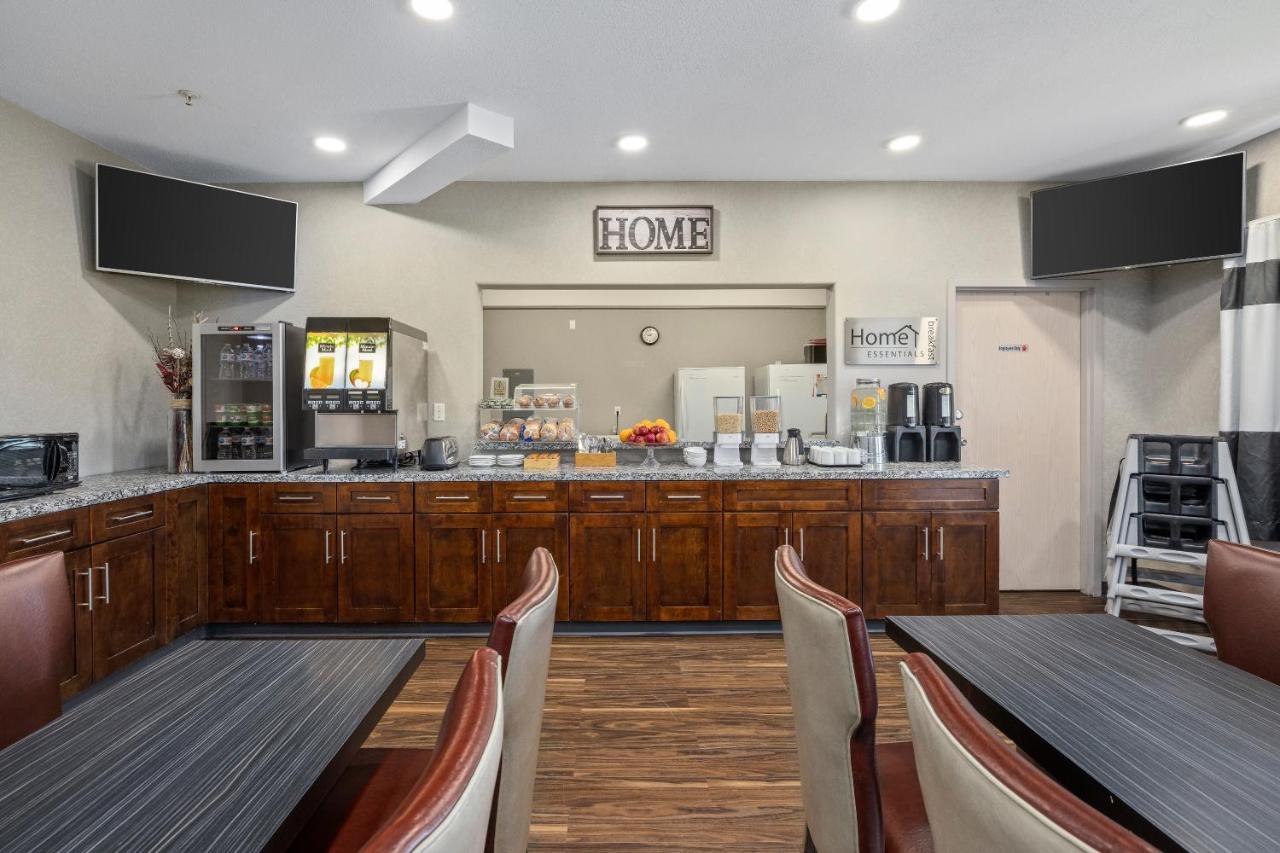 Home Inn Medicine Hat Exterior photo