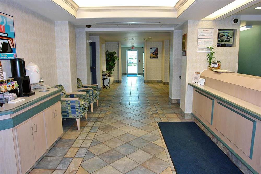 Home Inn Medicine Hat Interior photo